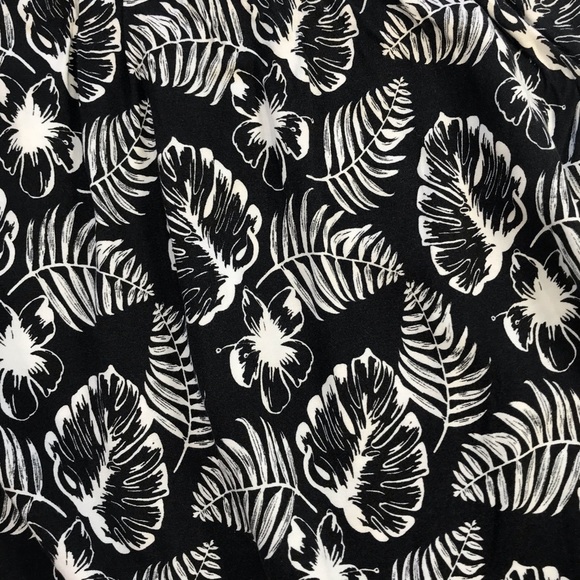 Divided by H&M, Skirt, Size 8 - Picture 4 of 7